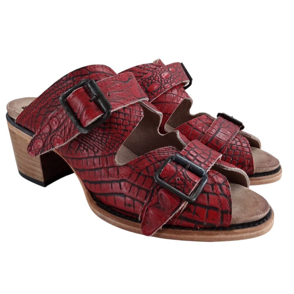Freebird by Steven Caprice Red Leather Buckle Heeled Mule Sandals Size 9 Reptile
